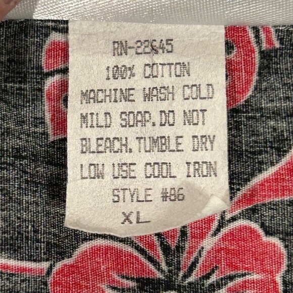 Malihini Hawaii Men's Button Shirt Size XL Reverse Print Red Floral EUC - Picture 8 of 10